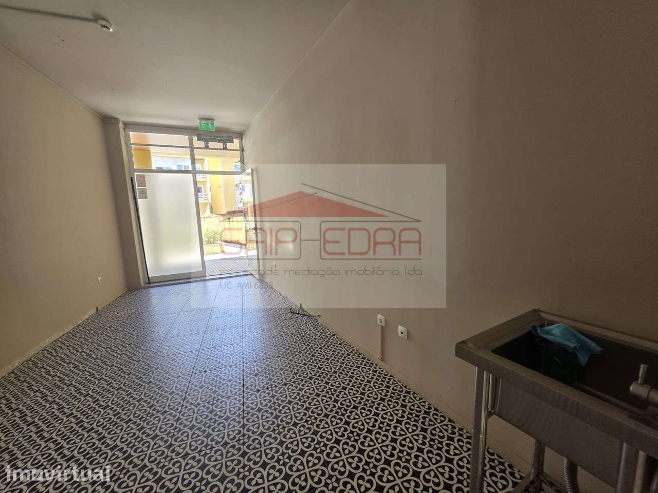 Loja para comércio ou serviços no centro de Guimaraẽs - Grande imagem: 4/17
