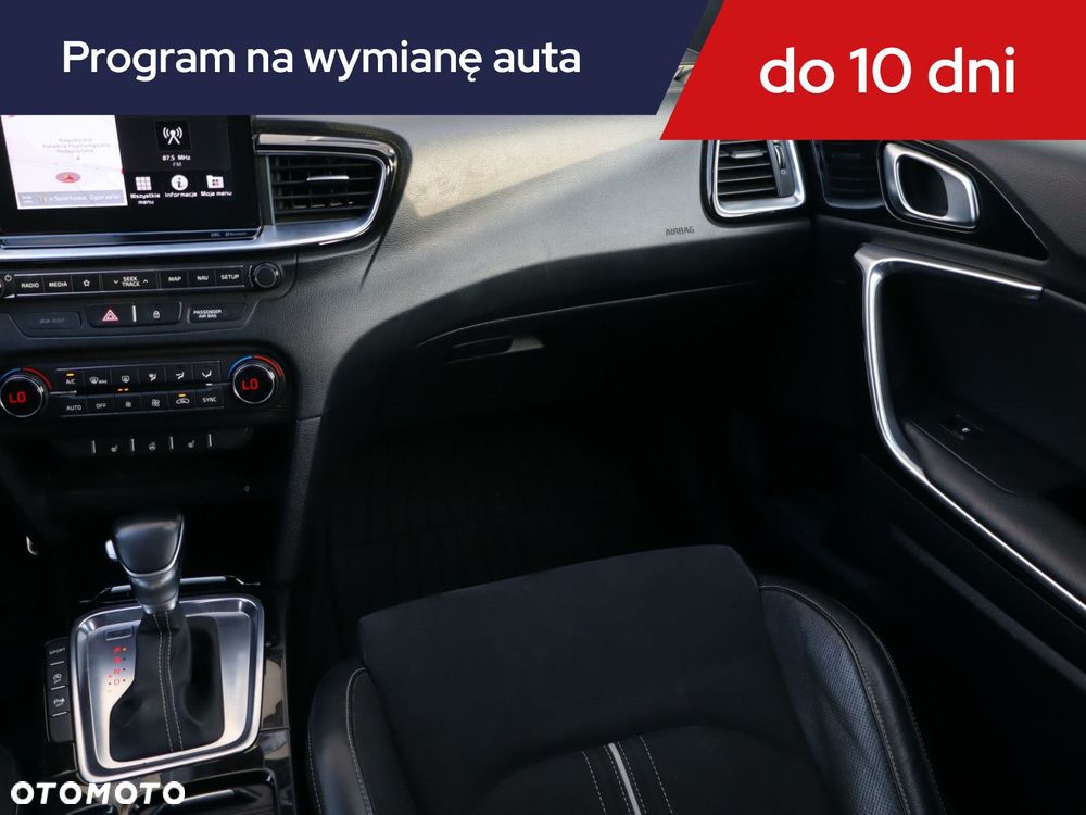 Kia ProCeed - 10