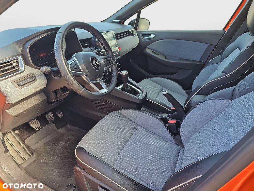 Renault Clio 1.0 TCe Techno - 10