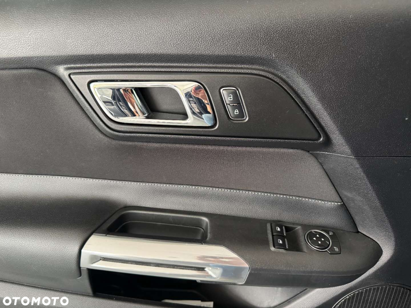 Ford Mustang - 26