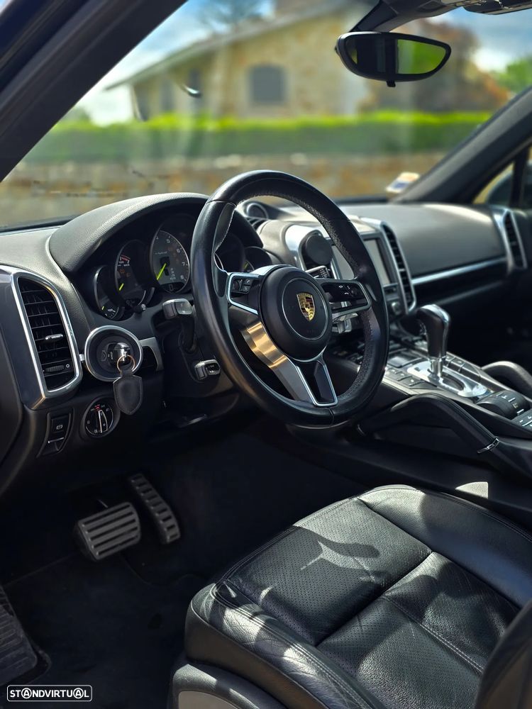 Porsche Cayenne S - 5