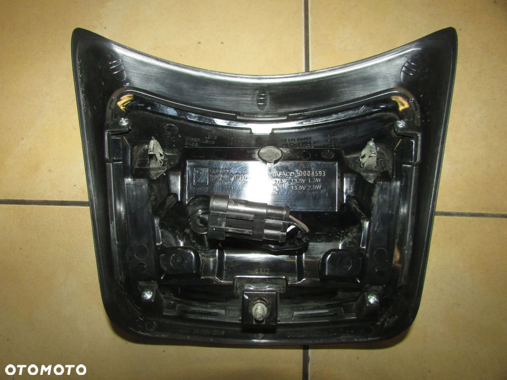Vespa GTV 300 hpe 2024 lampa tył - 2