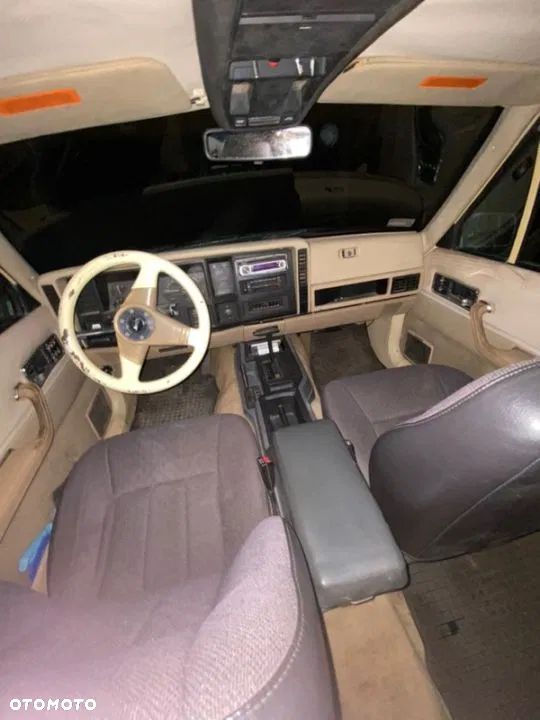 Jeep Cherokee - 8