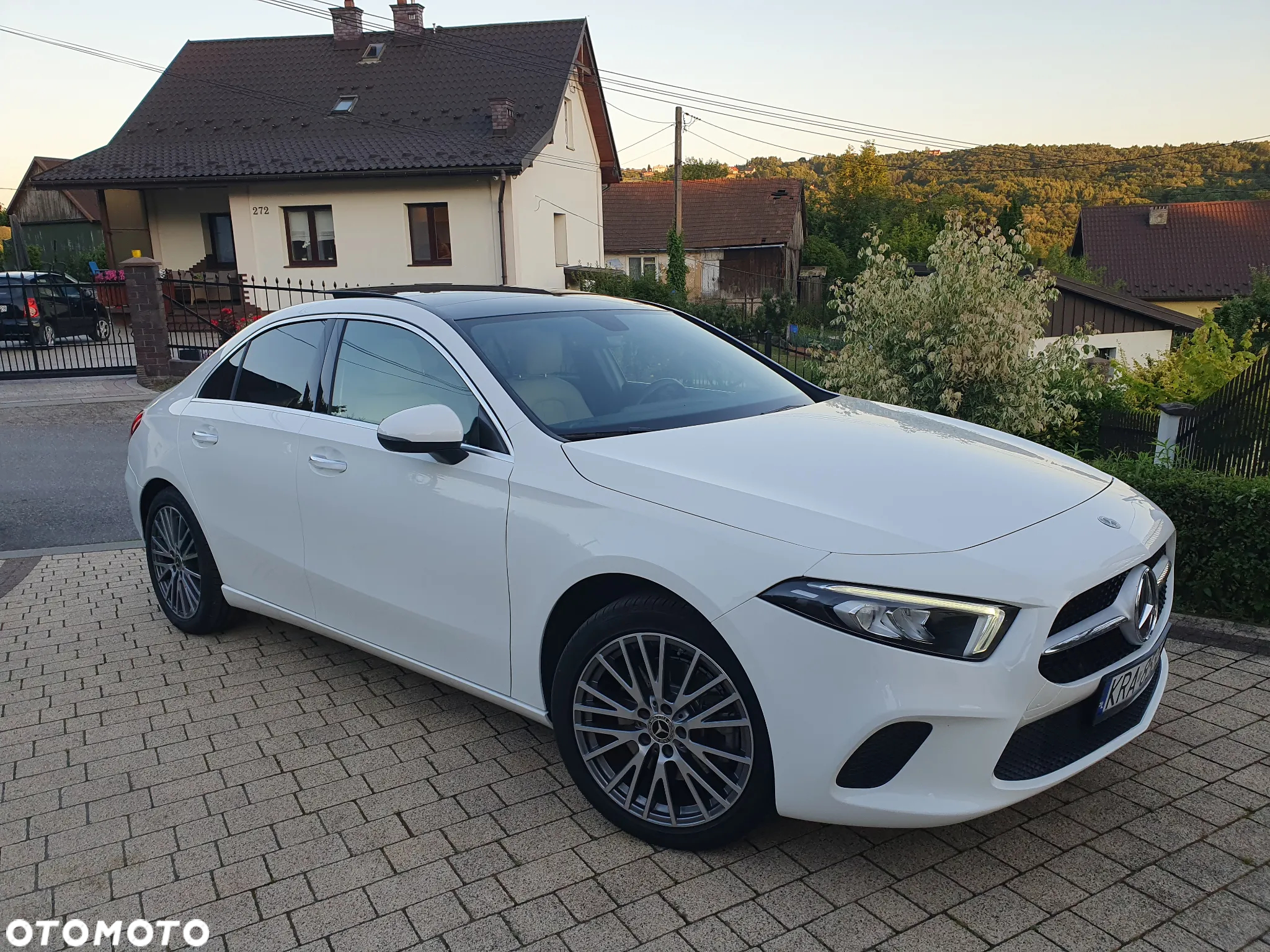Mercedes-Benz Klasa A 220 4-Matic Style 7G-DCT - 13