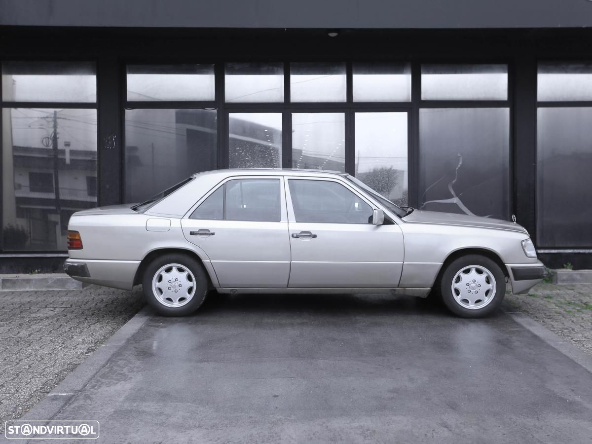 Mercedes-Benz 250 - 13