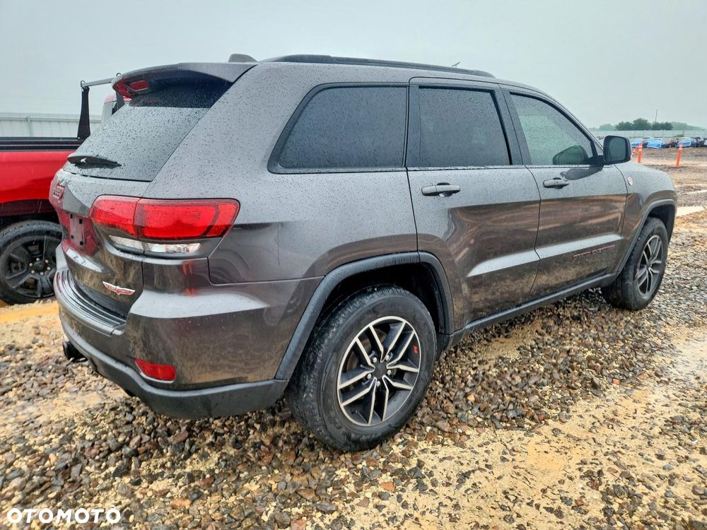 Jeep Grand Cherokee - 3