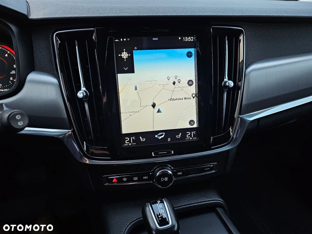Volvo V90 D4 AWD Geartronic Momentum - 32
