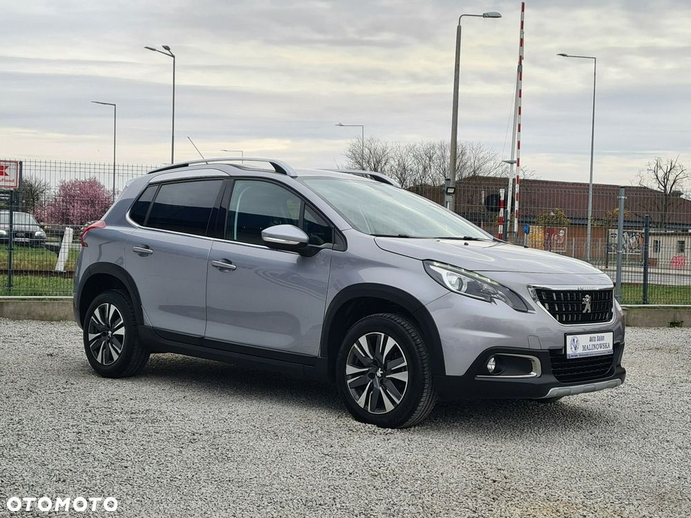 Peugeot 2008 1.2 Pure Tech GPF Allure S&S - 9