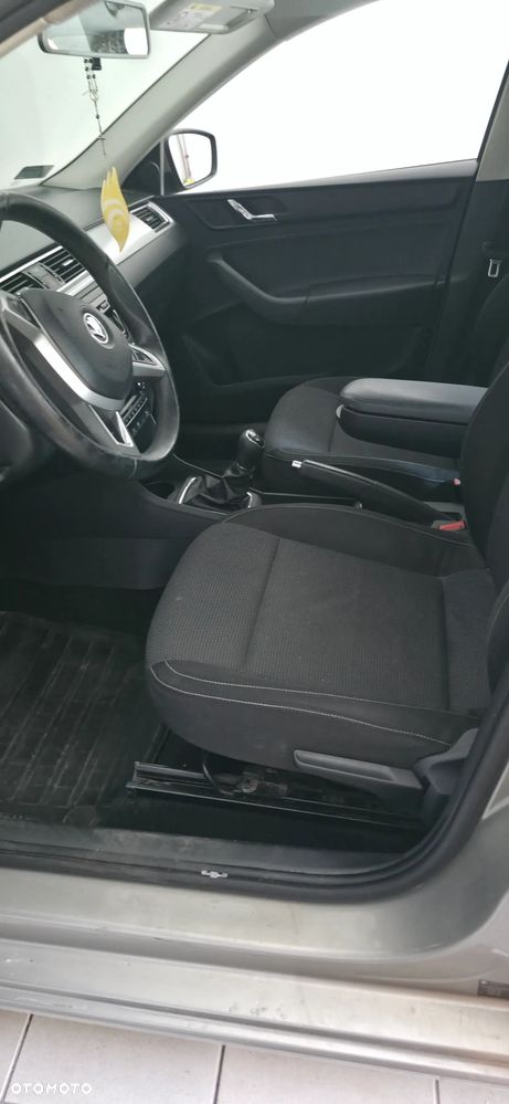 Skoda RAPID 1.2 TSI Style Plus - 9