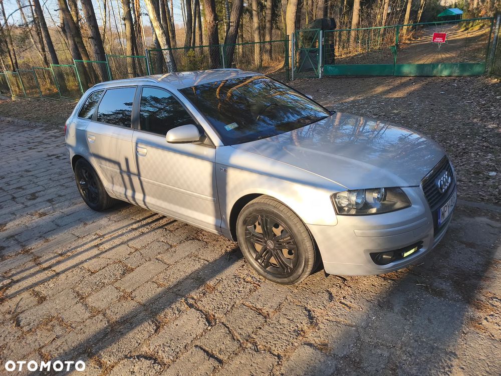 Audi A3 Sportback 2.0 TDI DPF Ambiente - 5