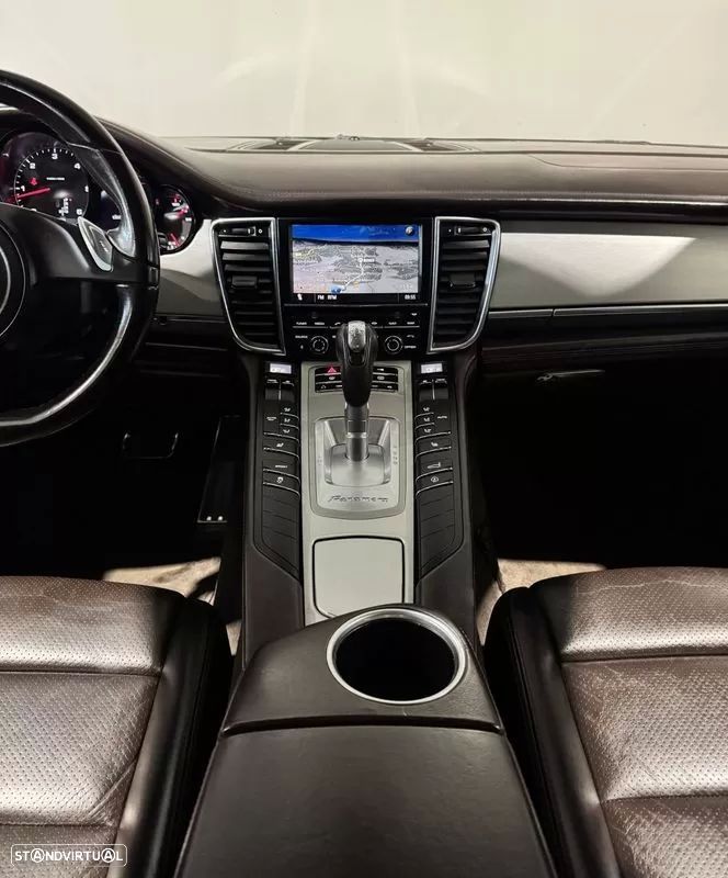 Porsche Panamera - 17