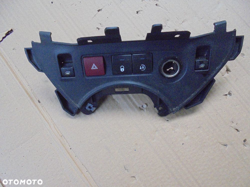 Partner Berlingo 08- panel sterowania szyb - 1