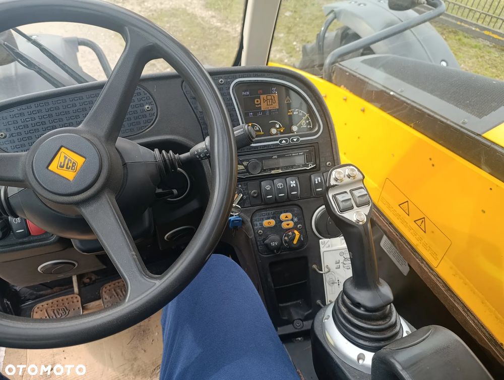 JCB 531-70 AGRISUPER - 8
