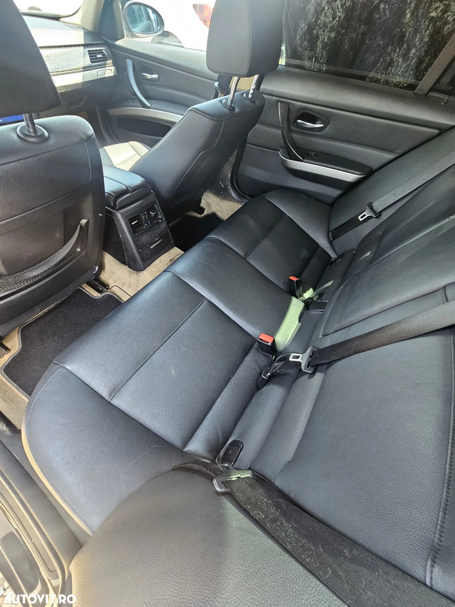 BMW Seria 3 320i Aut. - 12