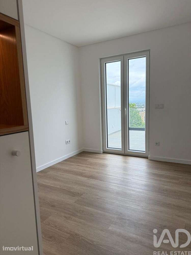 Casa / Villa em União de Freguesias da Cidade de Santarém de 130 m2 - Grande imagem: 3/31