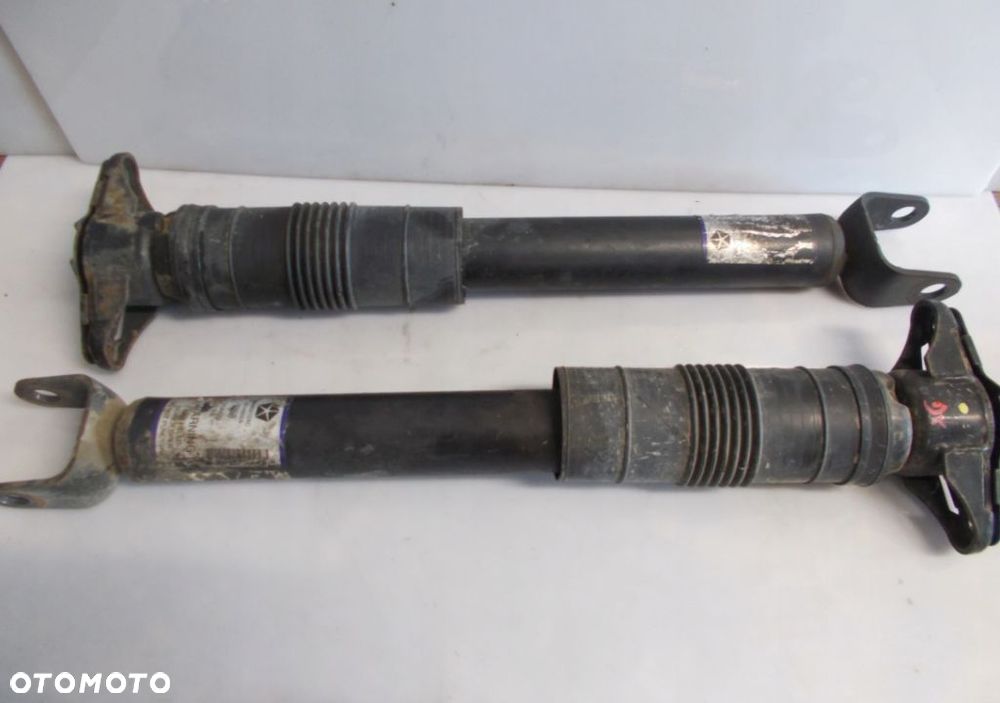 AMORTYZATOR TYŁ JEEP GRAND CHEROKEE 3.0 2014R