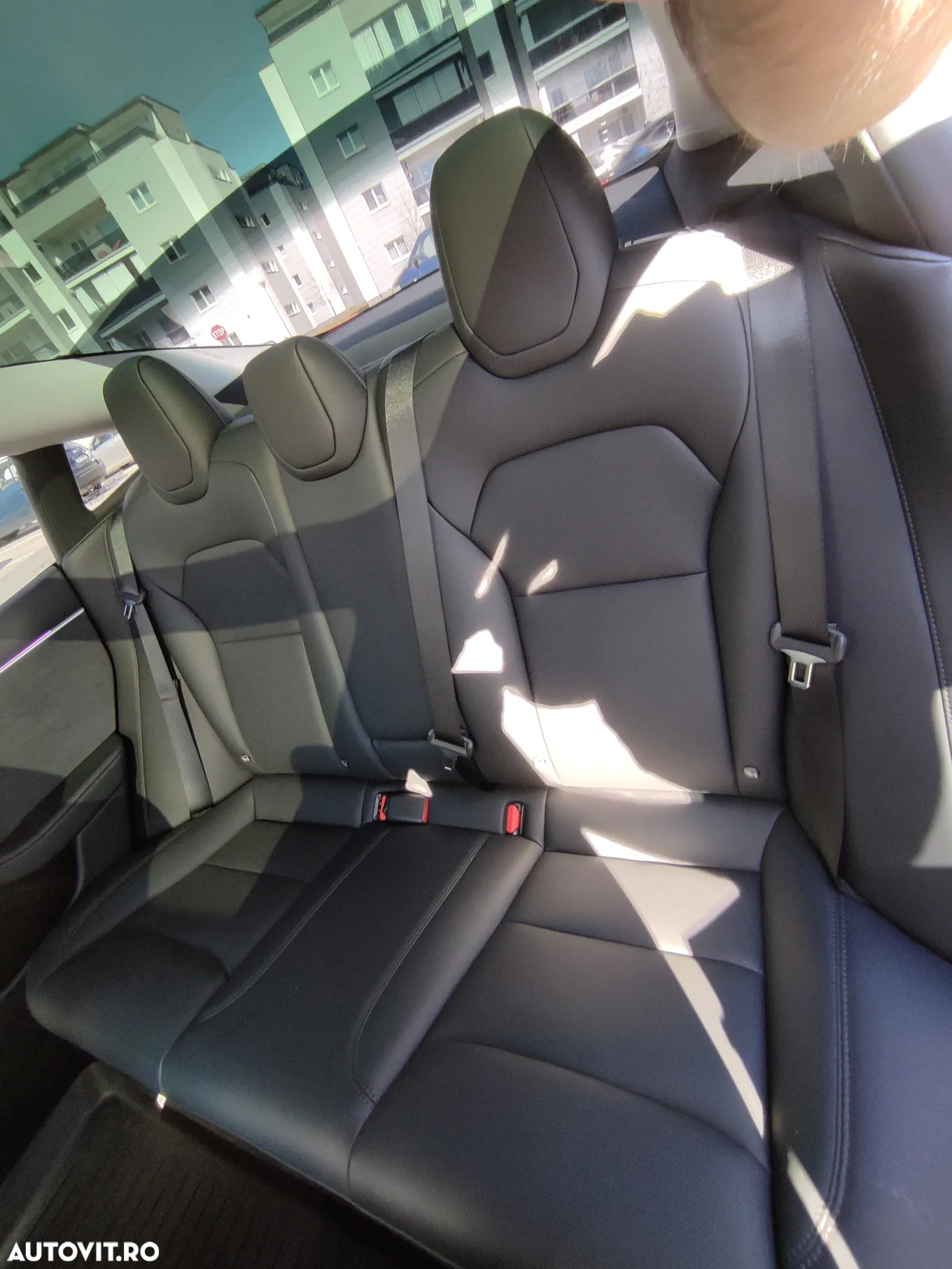 Tesla Model 3 - 16