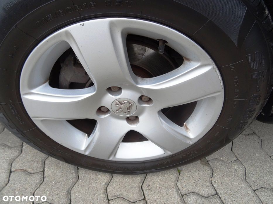 Peugeot 3008 1.6 HDi Active - 24