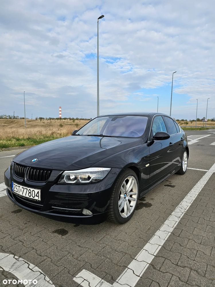 BMW Seria 3 330i - 13