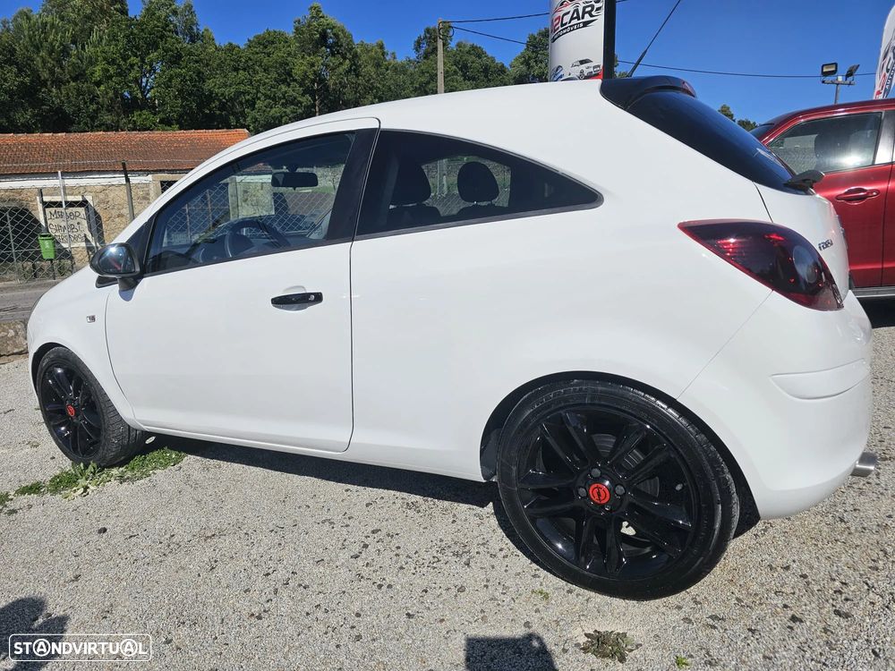 Opel Corsa 1.2 Black Edition 129g - 5