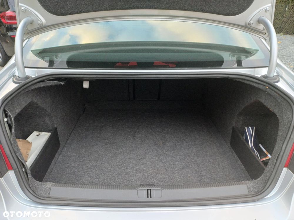 Volkswagen Passat 1.8 TSI Comfortline - 21