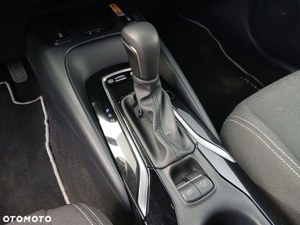 Toyota Corolla 1.8 Hybrid Comfort - 36