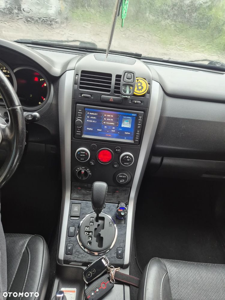 Suzuki Grand Vitara 3.2 V6 Elegance - 10