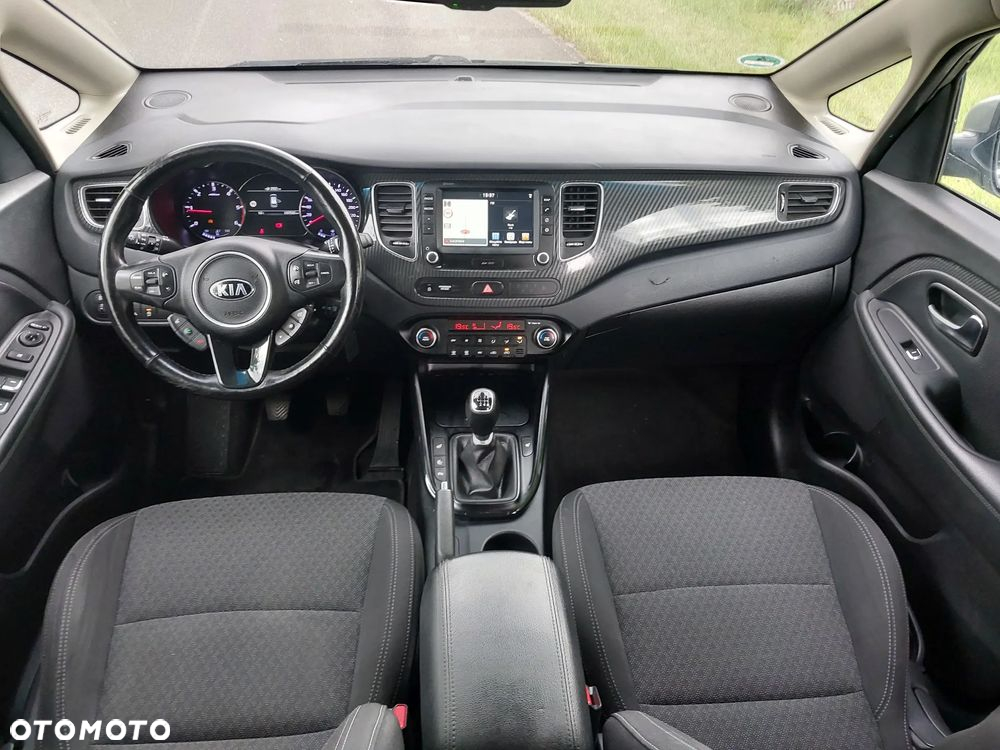 Kia Carens 1.7 CRDi L 7os - 11