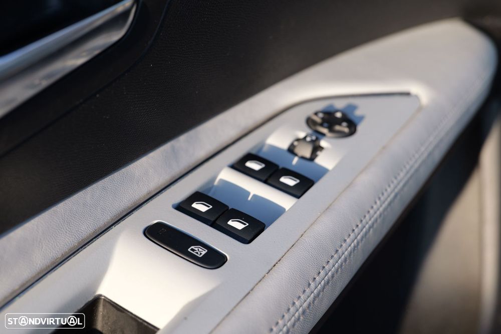 Peugeot 3008 BlueHDi 130 Stop & Start EAT8 Allure - 12