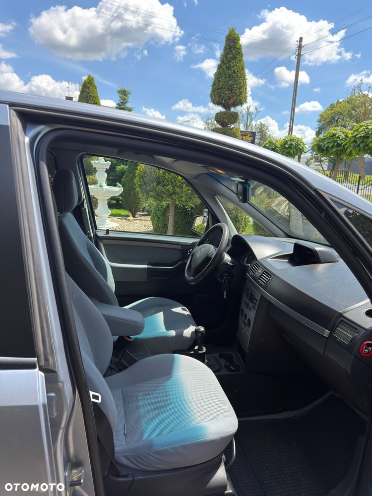 Opel Meriva 1.8 Cosmo - 15