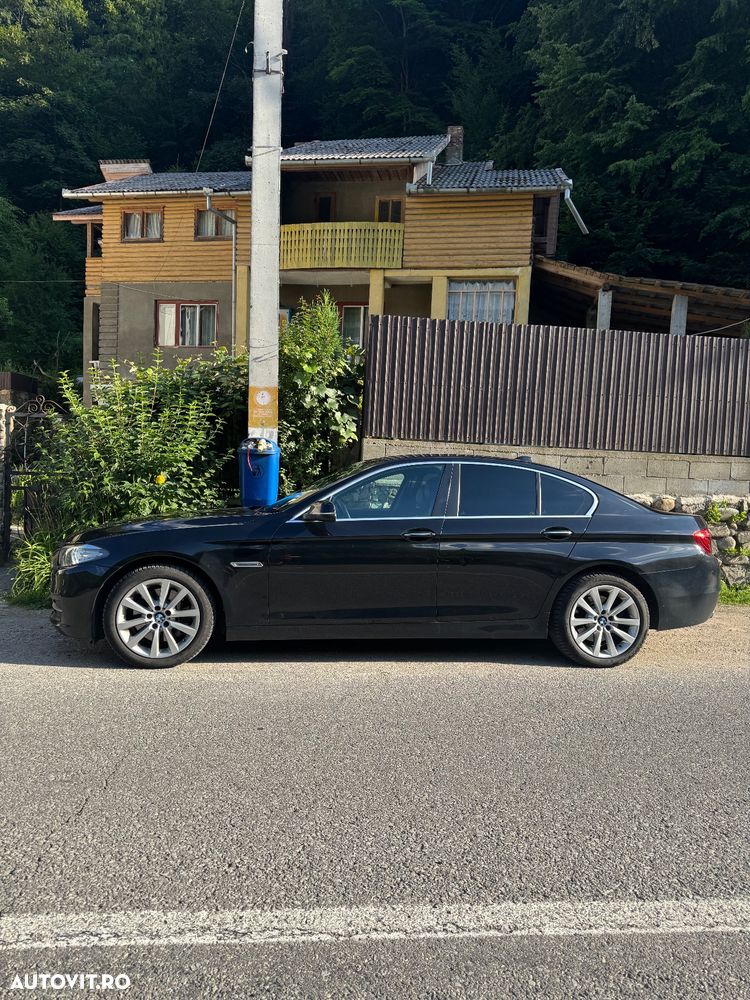 BMW Seria 5 525d xDrive AT - 7