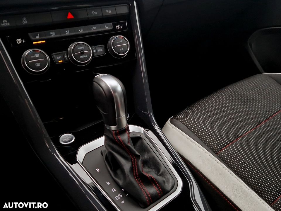 Volkswagen T-Roc 1.5 TSI DSG Sport - 18