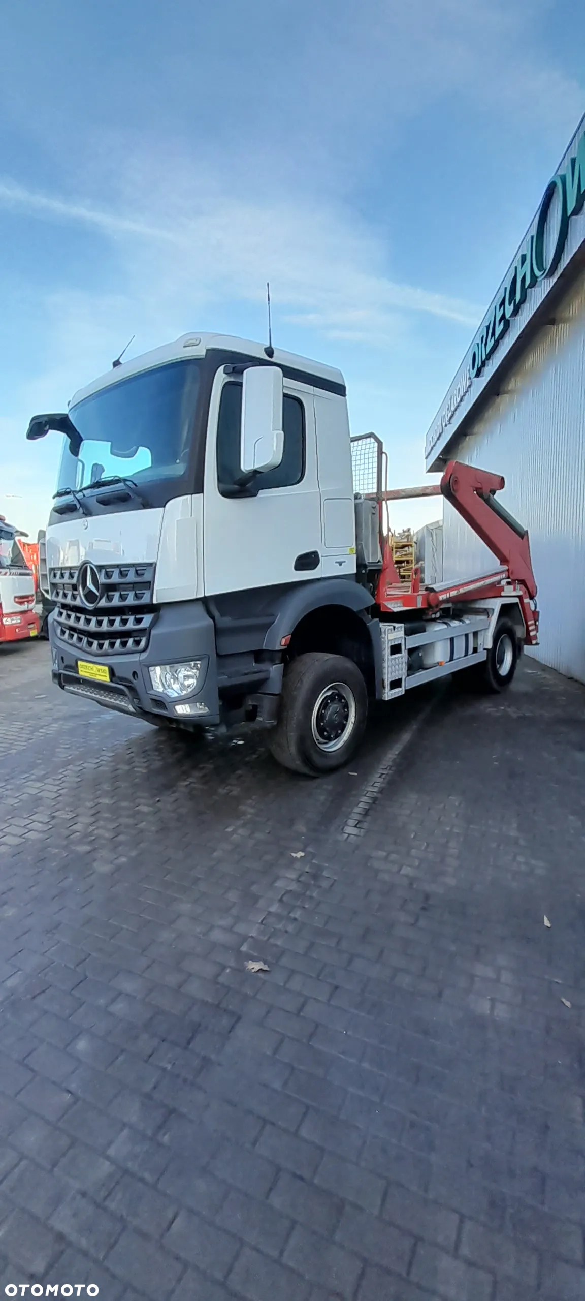 Mercedes-Benz AROCS 2046 - 11