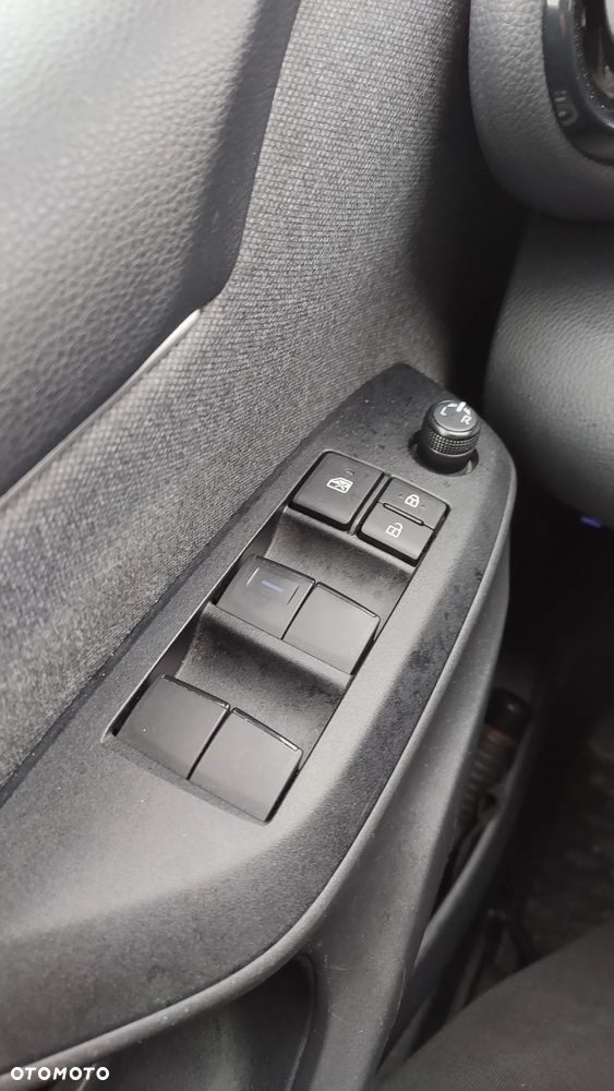 Toyota Yaris 1.5 Comfort - 16