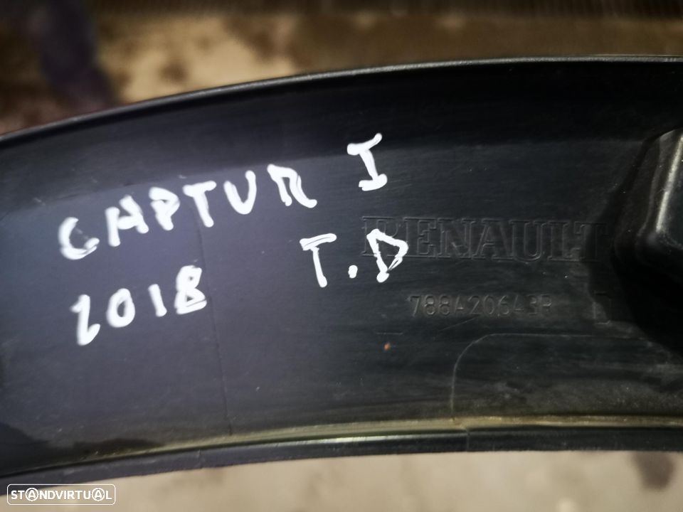 RENAULT CAPTUR I ABA GUARDA LAMAS TRÁS DIREITA - GLo01 - 6