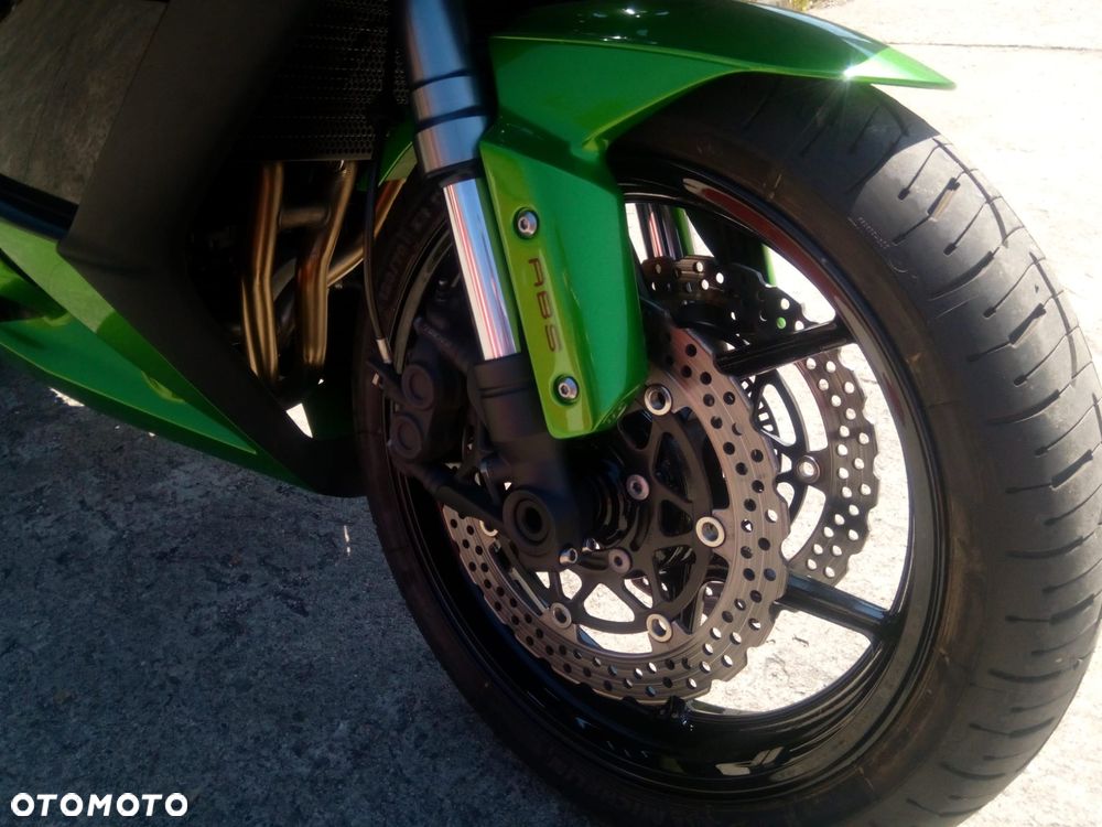 Kawasaki Ninja 1000 SX - 11