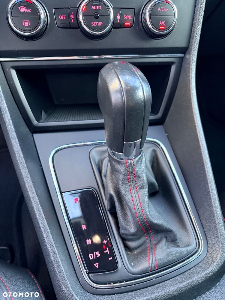 Seat Leon 2.0 TDI DPF Start&Stop DSG FR - 17
