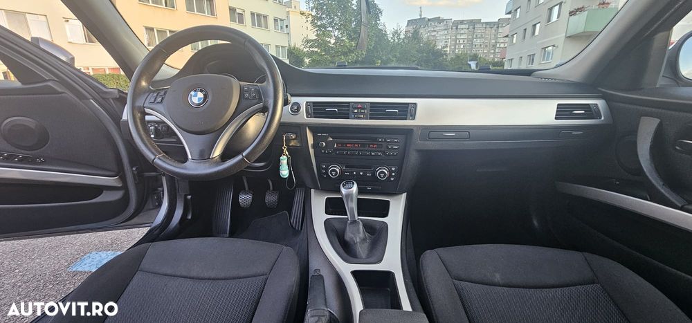 BMW Seria 3 316i - 13