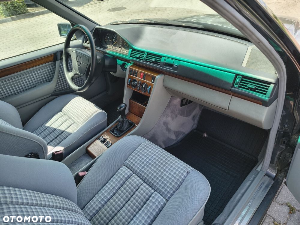 Mercedes-Benz W124 (1984-1993) - 4