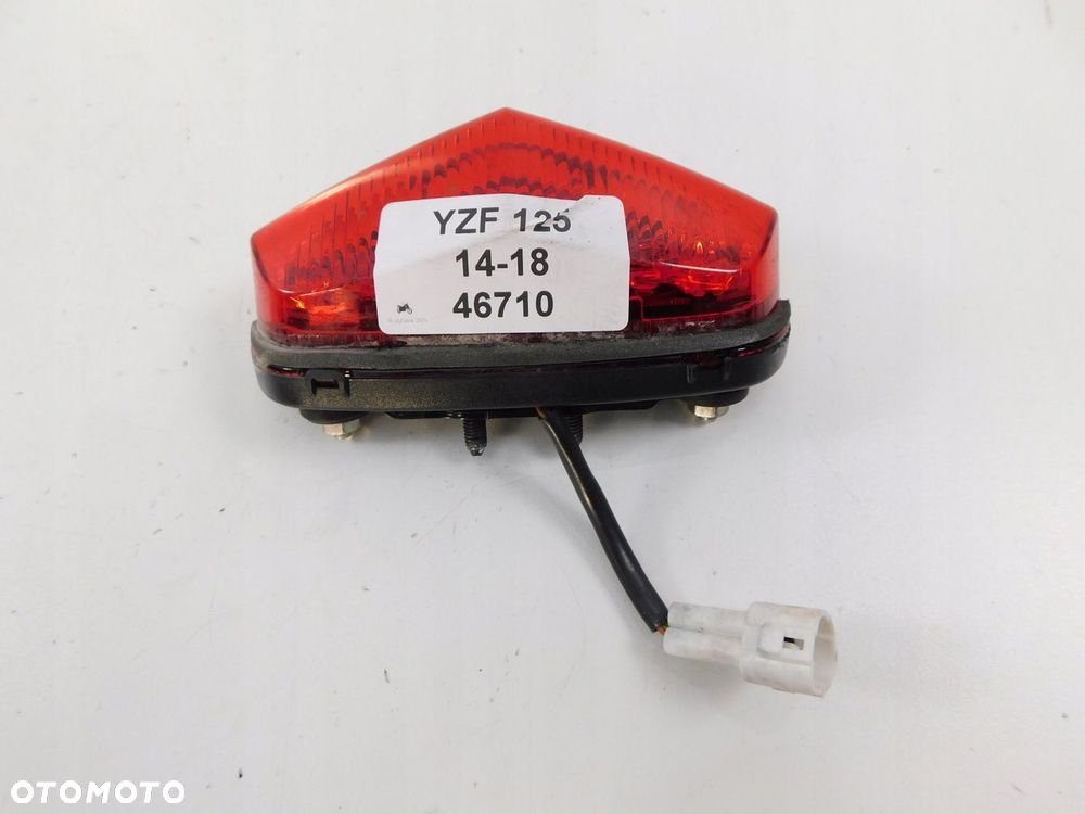 YAMAHA YZF 125 14-18 LAMPA TYLNA TYŁ - 1