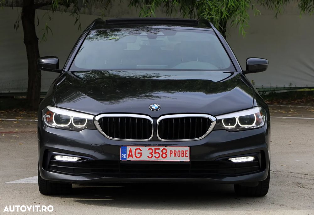 BMW Seria 5 520d Touring Aut. Sport Line - 9