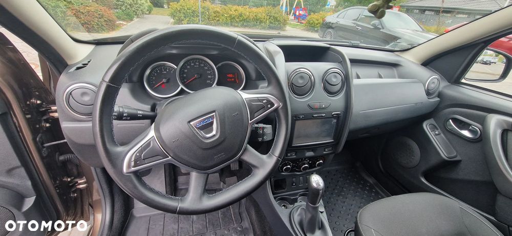 Dacia Duster 1.6 SCe Laureate S&S - 14
