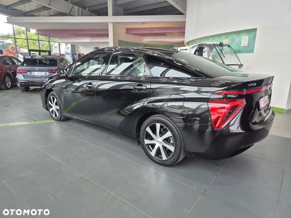 Toyota Mirai - 9