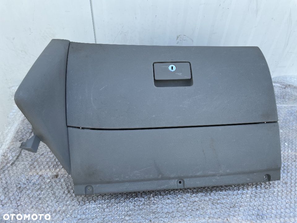 SCHOWEK PASAŻERA SZARY VW GOLF IV BORA - 1