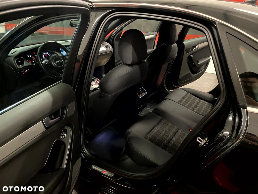 Audi A4 Limousine 1.8 TFSI quattro S line Sportpaket - 20