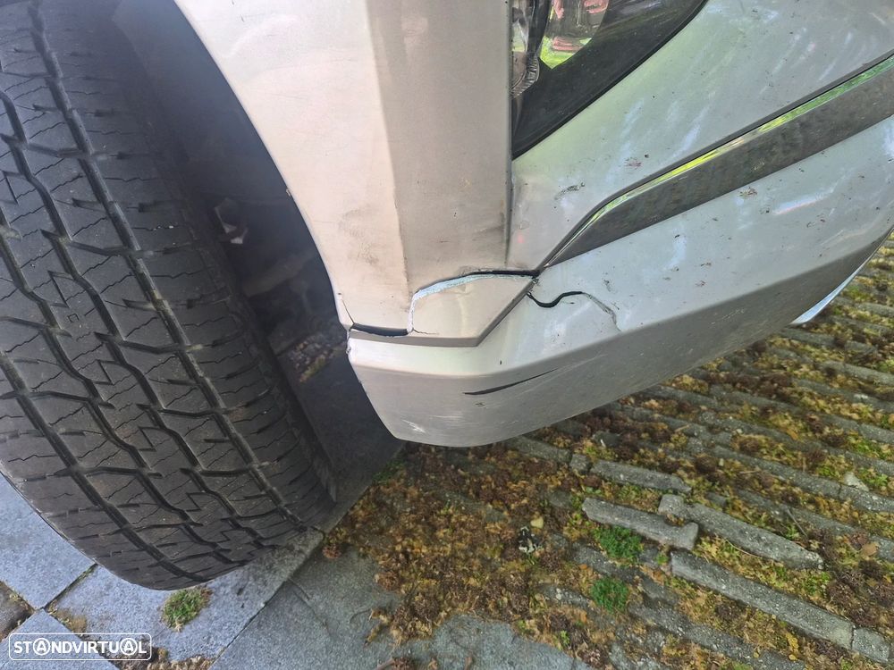 Mitsubishi L200 2.3 DI-D Strakar Club Connect Edition 4WD - 8