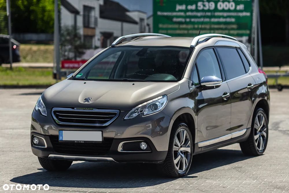 Peugeot 2008 1.2 Pure Tech Style S&S - 3