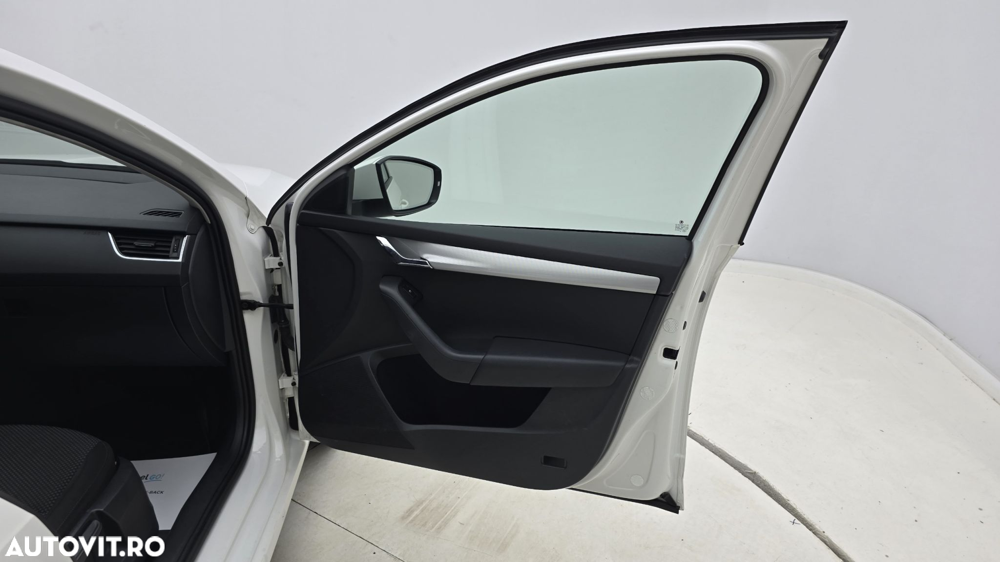 Skoda Octavia 1.6 TDI DSG Ambition - 18