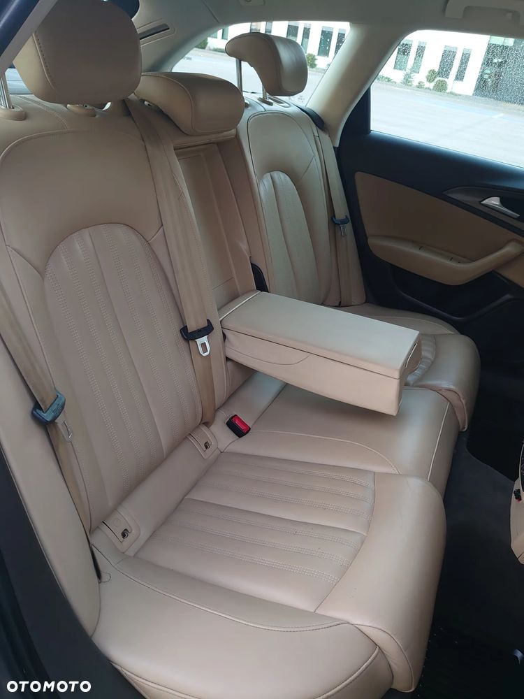 Audi A6 Avant - 17