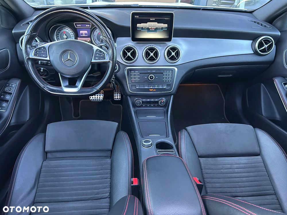 Mercedes-Benz GLA - 19